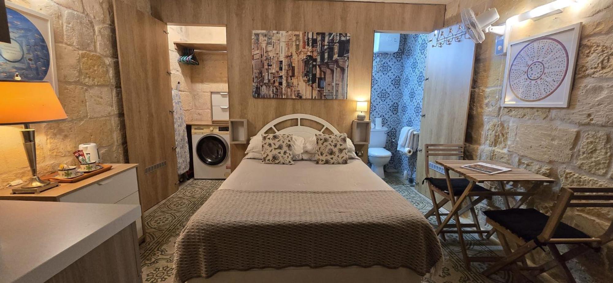 Servants' Quarters Studio Apartment La Valeta Exterior foto